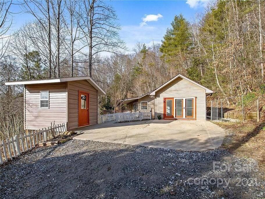 Misty Mountain Cottage Waynesville Εξωτερικό φωτογραφία